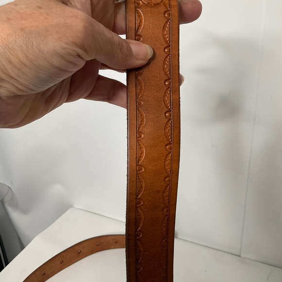 Leather Brown Belt w/Silver Plated Hardware w/Scalloped Design on Belt Size~ 48” - Picture 6 of 13